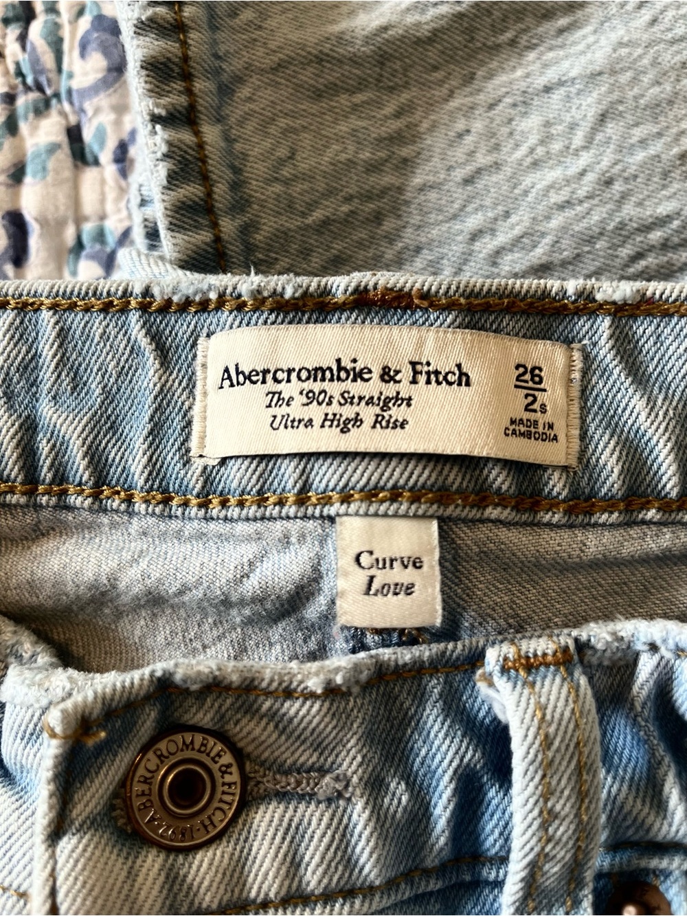 Abercrombie & Fitch Light Blue High Rise '90s Straight Jeans Size 26